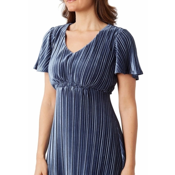 briggs ladies velvet dress Briggs Ladies' Size X-Small (0-2) Long Sleeve Velvet Dress, Black